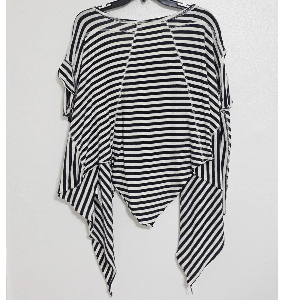 Free People We the Free Angel Striped T-Shirt Navy White Size Small - Picture 4 of 9